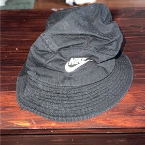 Nike Classic Black Bucket Hat